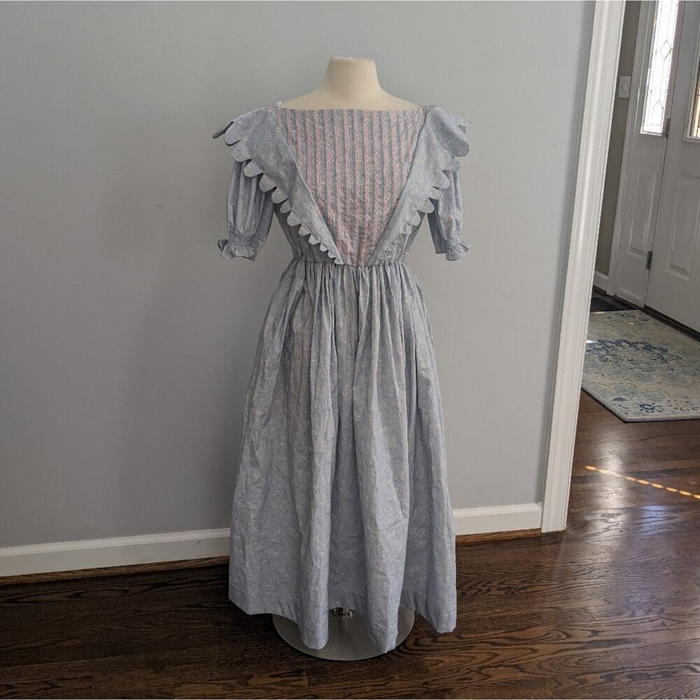 Dondolo Women's Puff Smocked Embroidered Dress Medium Cottagecore - Picture 9 of 11